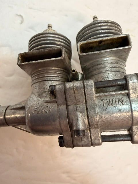 Second Hand engine Glow 2-stroke Fury Twin (Box 161)