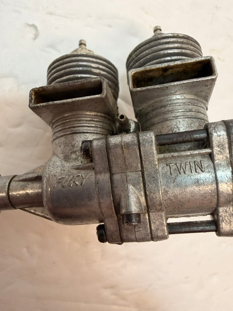 Second Hand engine Glow 2-stroke Fury Twin (Box 161)