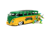 Jada Die Cast Collectables - 1:24 Teenage Mutant Ninja Turtles 1962 VW Bus with Leonardo Figure