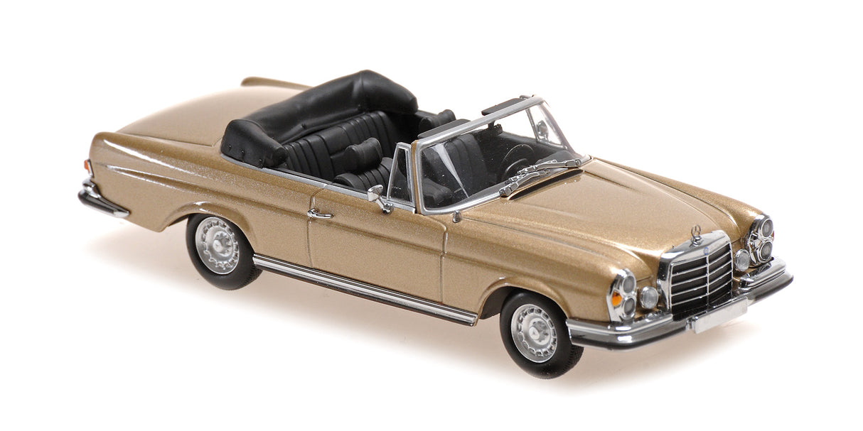 Maxichamps Die Cast Collectables - 1:43 1970 Mercedes-Benz 280 SE 3.5 Cabrio - Gold Metallic