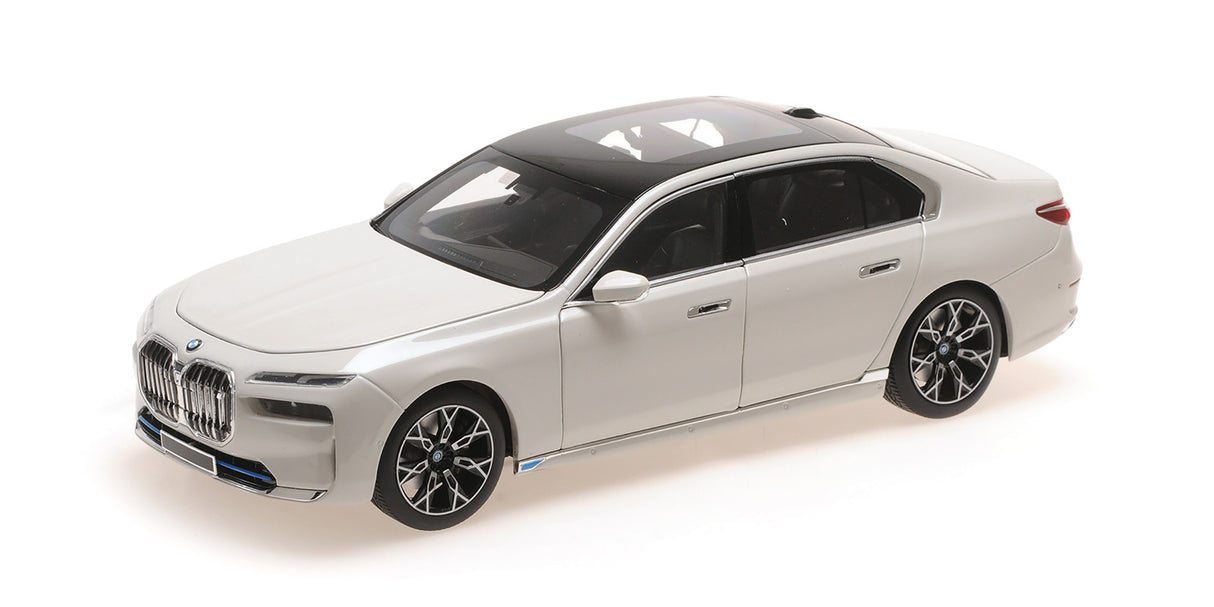 Minichamps Die Cast Collectables - 1:18 2022 BMW I7 White Metallic