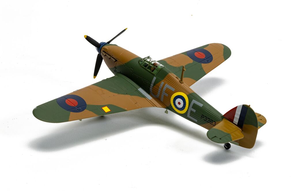 Corgi Hawker Hurricane Mk.I - P/O Billy Fiske - Battle of Britain 85 1:72  AA27609