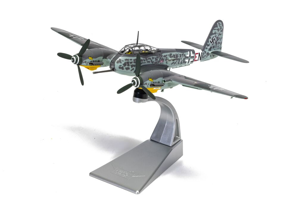 Corgi Messerschmitt Me 410A-1/U4 W.Nr 429263 / 3U+EN Oblt Friedrich Fritz Stehle 5./ZG26 Hildesheim Germany 6th March 1944 Defence of the Reich bomber killer operations 1:72  AA29701