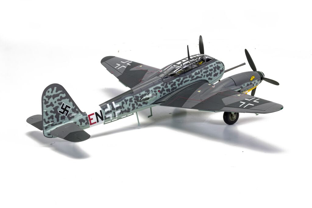 Corgi Messerschmitt Me 410A-1/U4 W.Nr 429263 / 3U+EN Oblt Friedrich Fritz Stehle 5./ZG26 Hildesheim Germany 6th March 1944 Defence of the Reich bomber killer operations 1:72  AA29701