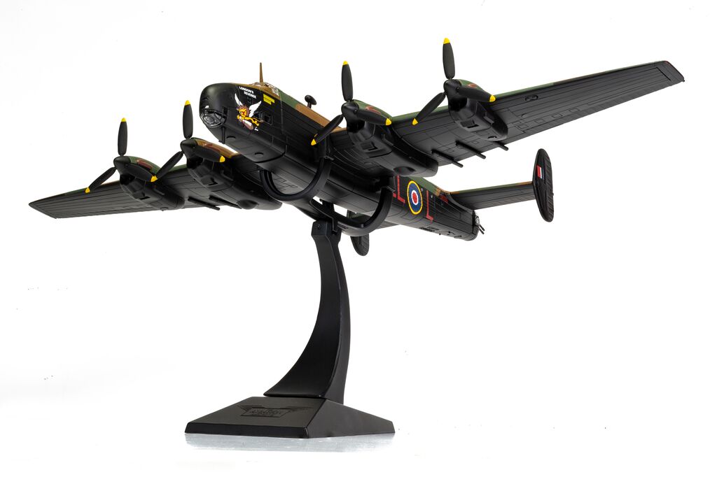 Corgi Handley Page Halifax MkV - Londons Revenge / L for Lana 1:72  AA37210