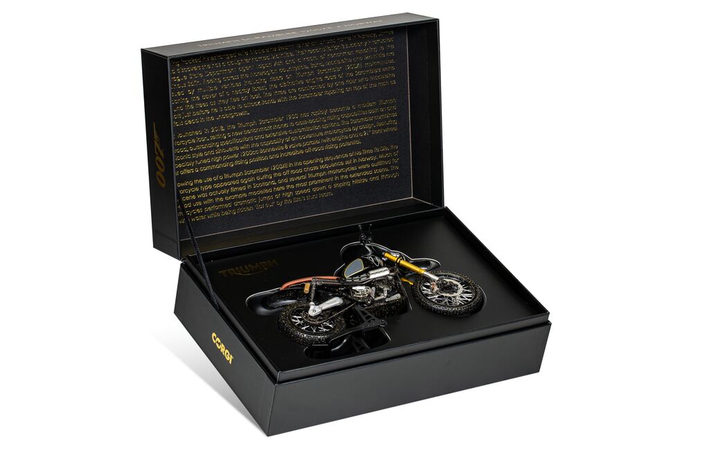 Corgi James Bond - Triumph Scrambler 1200XE [Norway] No Time To Die 1:12  CC08403