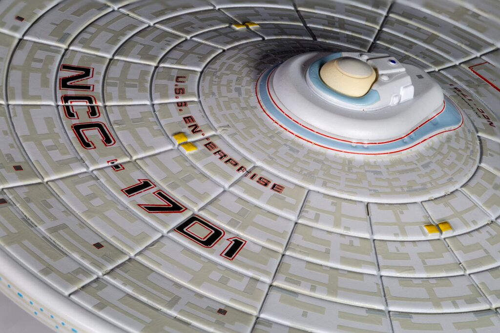 Corgi Star Trek - USS Enterprise NCC-1701 [Refit] (Star Trek II: The Wrath of Khan)  CC98001