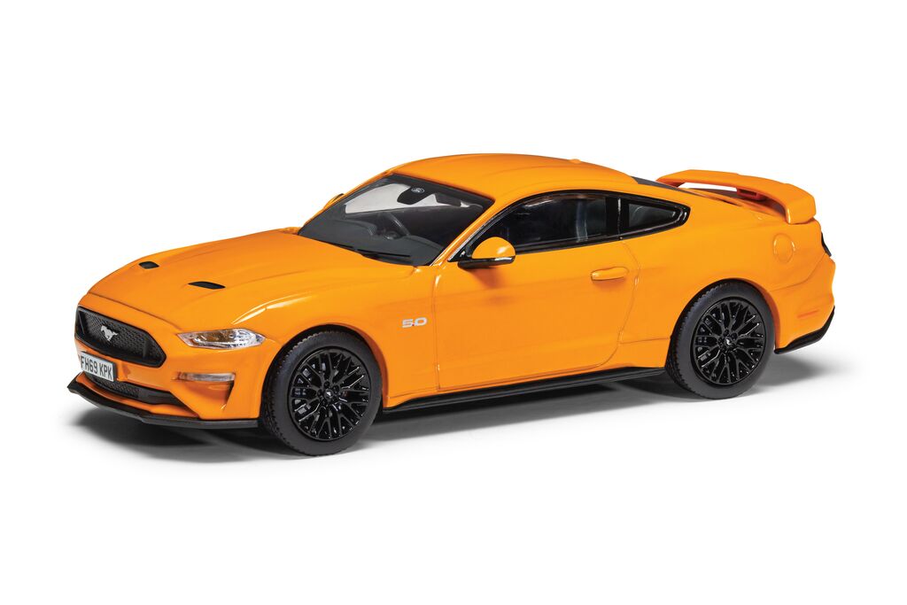 Corgi Vanguards Ford Mustang Mk6 GT Fastback Orange Fury 1:43 VA15502