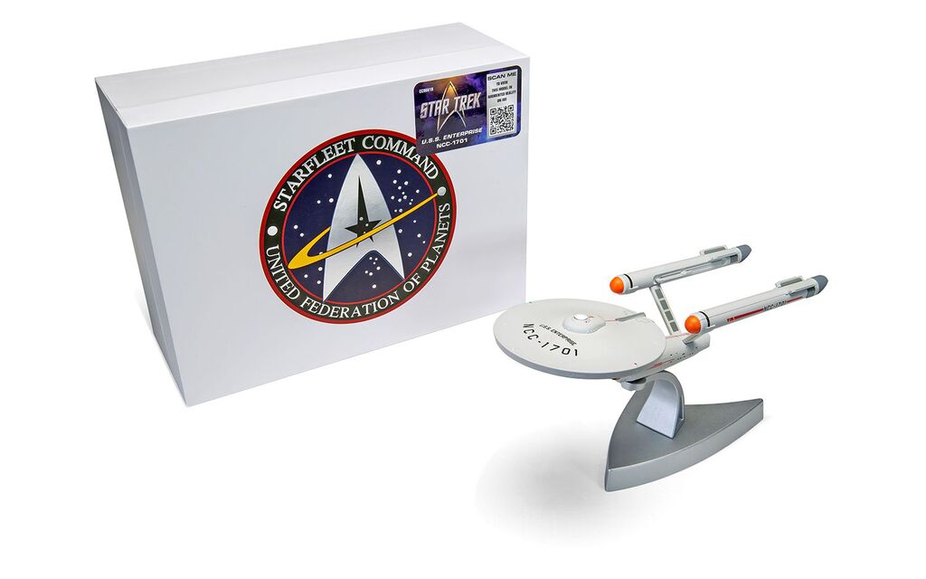 Corgi Star Trek - USS Enterprise NCC-1701 (The Original Series)   CC96610