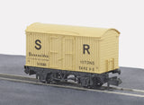 Box Van Banana SR cream