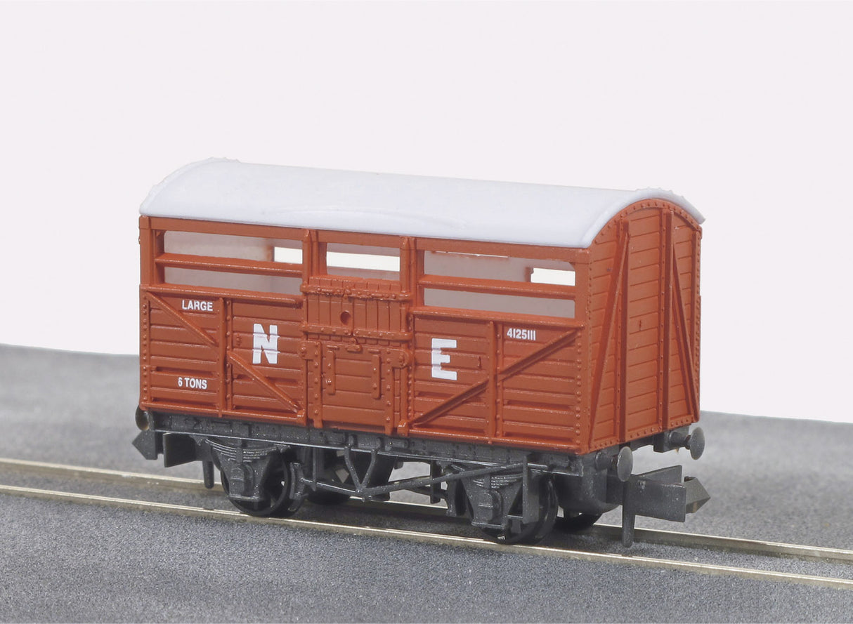 Cattle Truck LNER red oxide