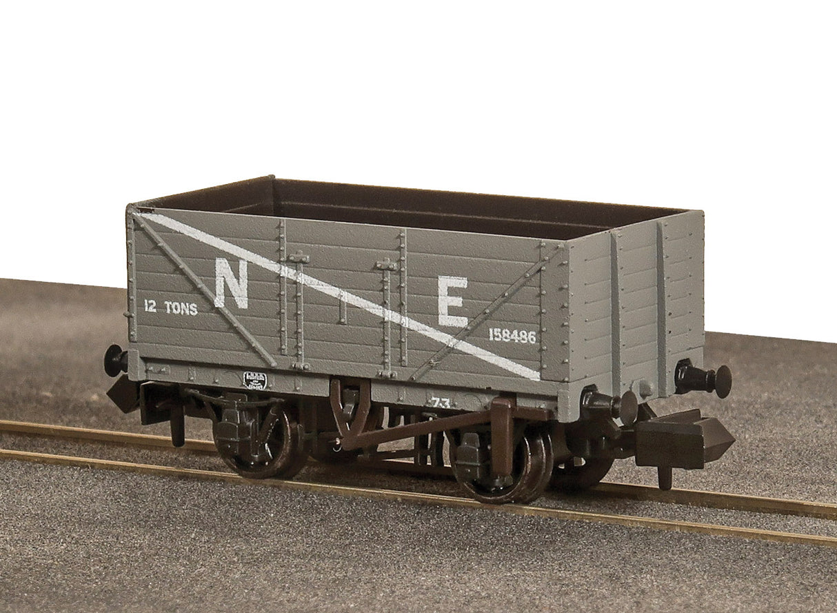9ft 7 plank open wagon NE grey
