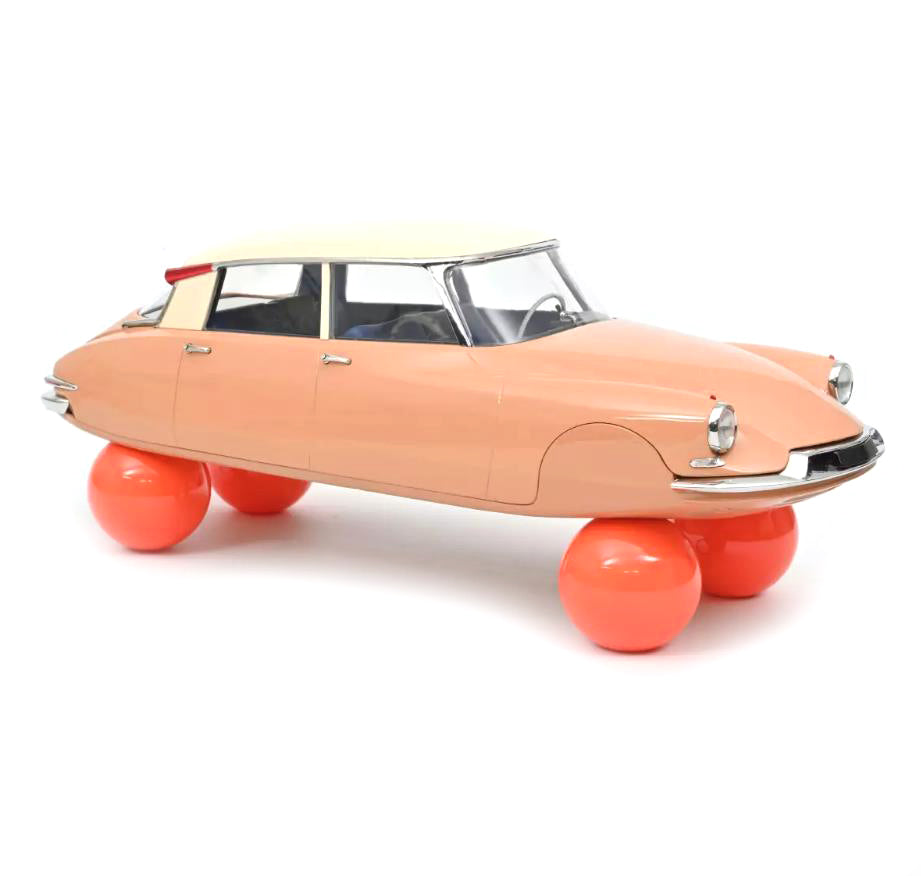 Norev Die Cast Collectables - 1:12 1959 Citroen DS 19 On Balls - Beige