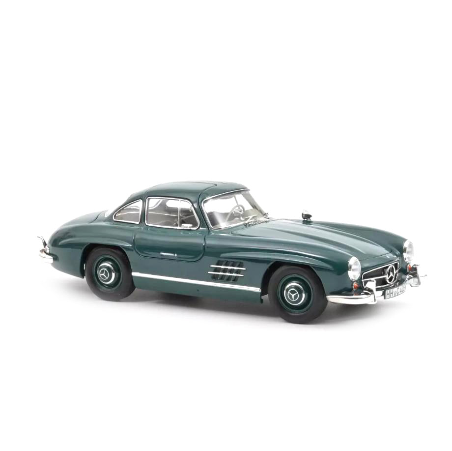 Norev Die Cast Collectables - 1:18 1954 Mercedes-Benz 300 SL - Green