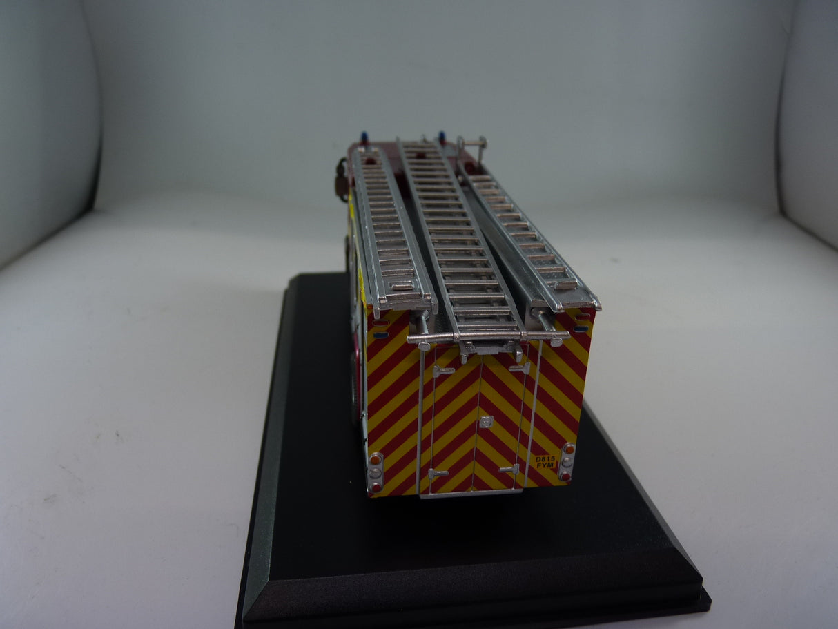 Fire Brigade Models Dodge G13 with yellow stripe 1:50