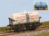 Milk Tank Wagon 4 Wheel Express Dairies (ex Peco R74)