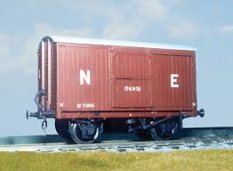 PARKSIDE LNER 12 Ton Goods Van O PS45