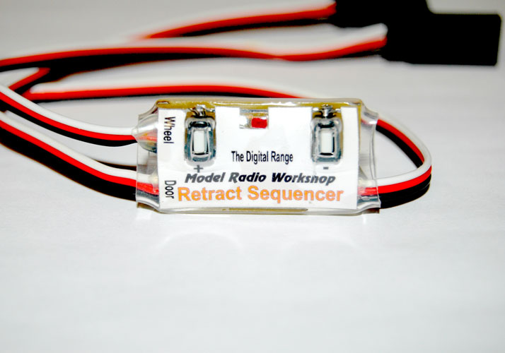 Model Radio Workshop Retract Sequencer for 2 Servos MRW17