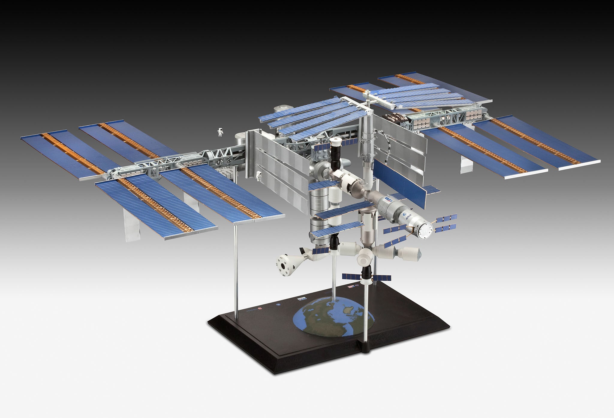 Revell 国際宇宙ステーション　ISS Revell Gift Set 05651 International Space Station ISS 25th