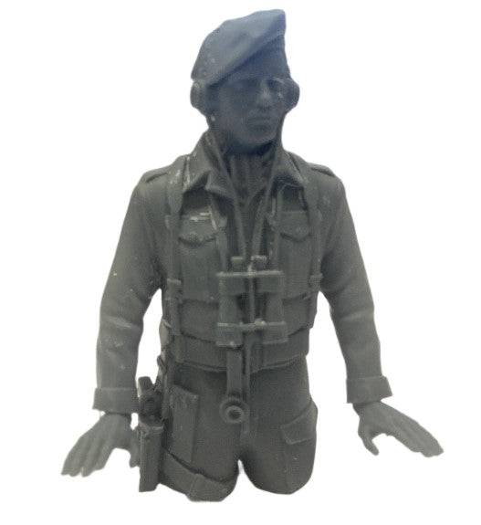 B4 1/16 British Tank Crew -Both Hands Flat on Surface