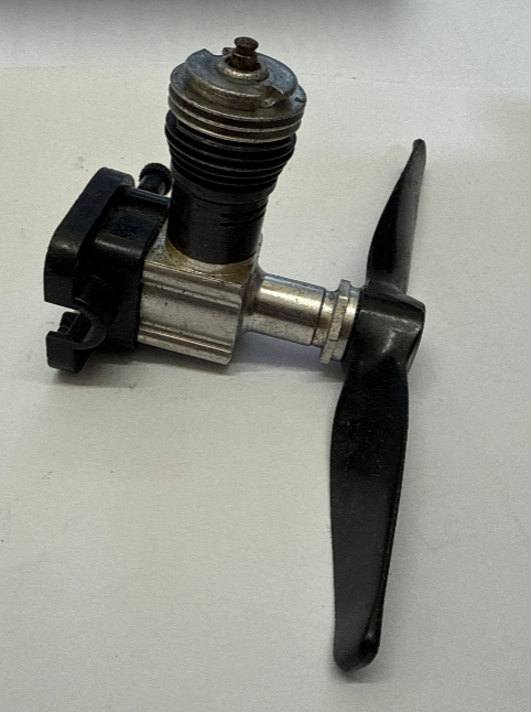 Cox Baby Bee 049 Model Engine - SECOND HAND (Box 63)
