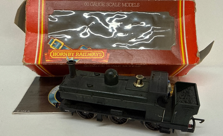 Hornby OO Gauge Pannier Tank 0-6-0 Loco 2721 GWR Black - SECOND HAND