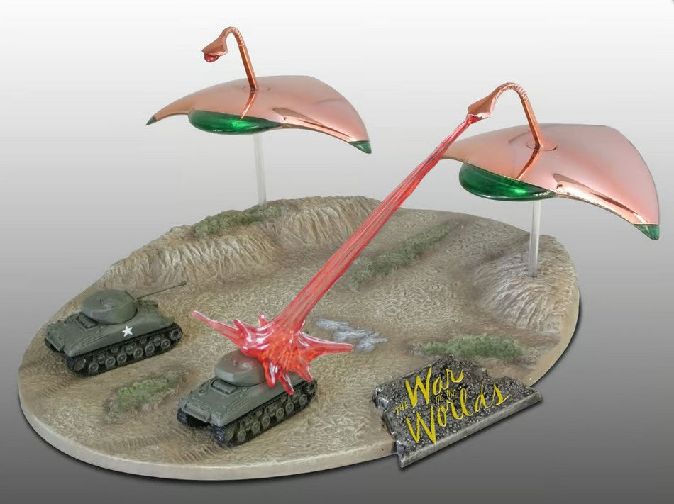 Pegasus 1/144 War of the Worlds Diorama kit PEG9002