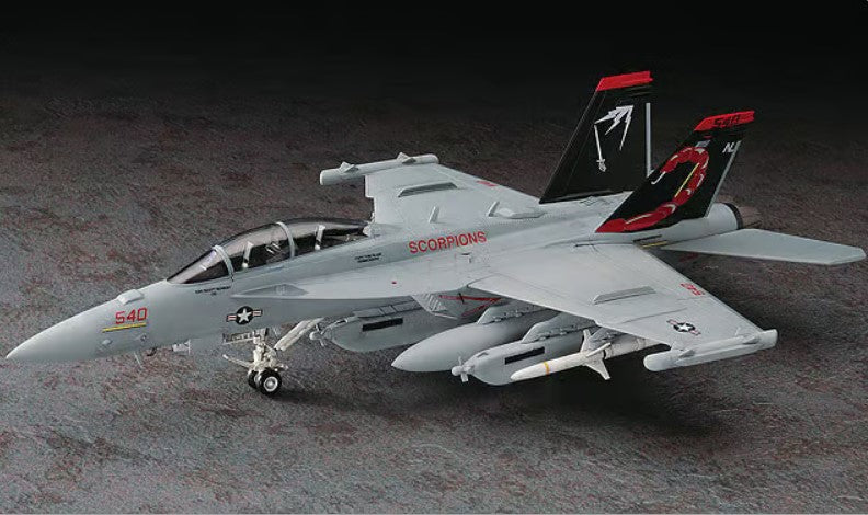 Hasegawa 1:72 EA-18G Growler US Navy Kit HAE38