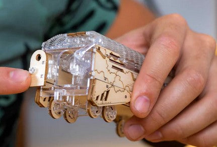 Viter Models The Thunderstorm Express kit - 3D puzzle - includes The Bridge and Track