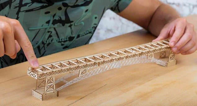 Viter Models The Thunderstorm Express kit - 3D puzzle - includes The Bridge and Track