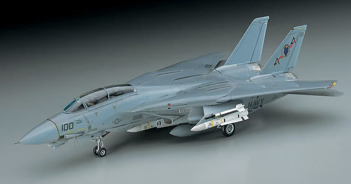 Hasegawa 1:72 Scale F-14A Tomcat Low Visibility Kit HAE02