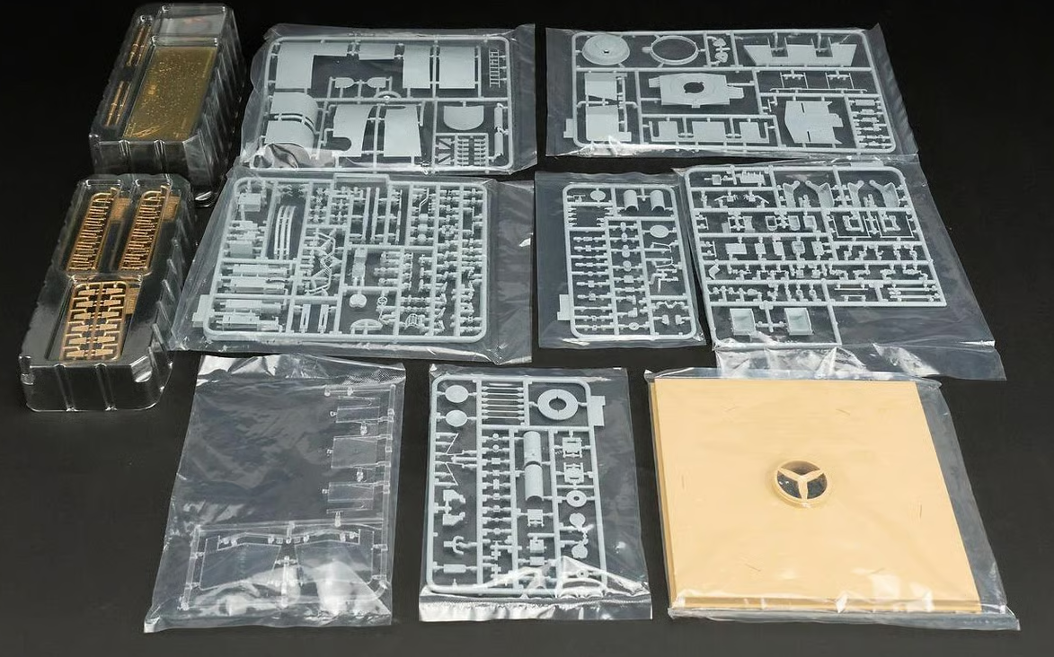 Zimi Models 1/35 US Navy 40mm Quadruple Bofors Model Kit ZM53001