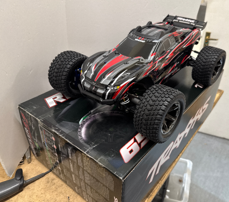 Rustler Ultimate 4X4 VXL 1:10 4WD RTR Brushless Electric Monster Truck Red (+ TQi 2-ch TSM VXL-3s Velineon 3500kV) (Copy)