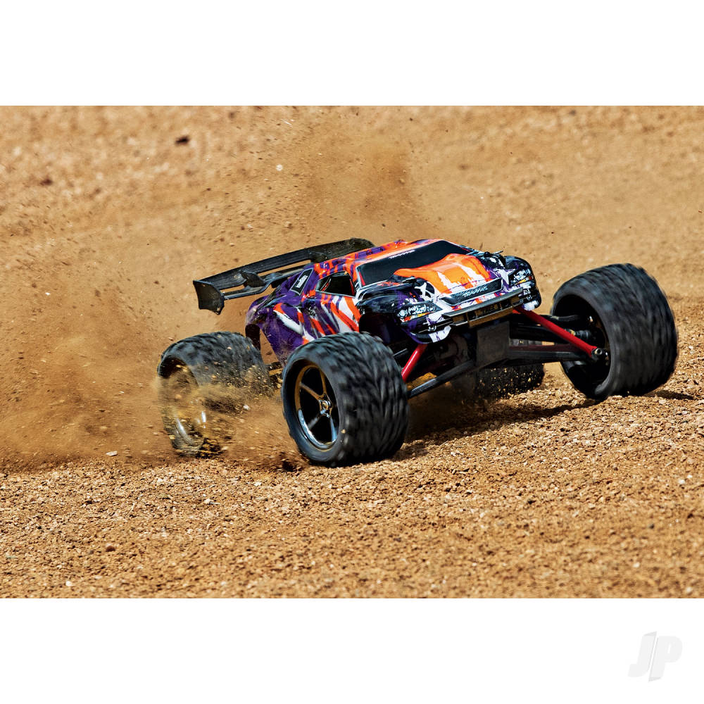 Traxxas E-Revo VXL 1:16 4X4 RTR Brushless Electric Racing Monster Truck (+ TQi 2-ch/VXL-3m/Velineon 380/6-Cell NiMH/2A USB-C charger)