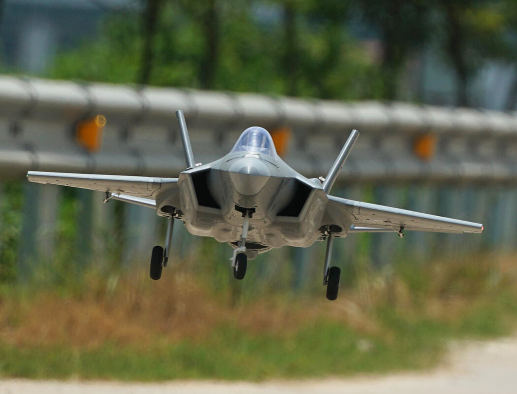 XFLY 70MM F-35 LIGHTNING EDF 750MM WITH RETRACT WITHOUT TX/RX/BATT - PRE ORDER - EXPECTED 2026