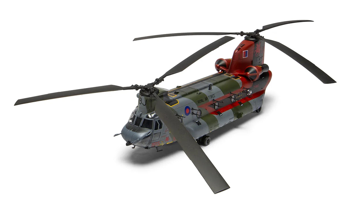 Airfix 1/72 Boeing Chinook HC.1 (late) Kit A06024