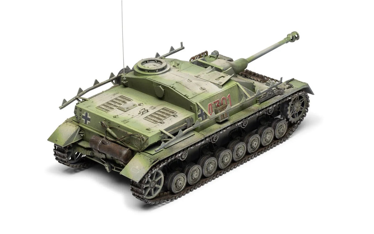 Airfix 1/35 Stug IV SD.KFZ.167 (Early Version) 1:35 Tank Kit A1377