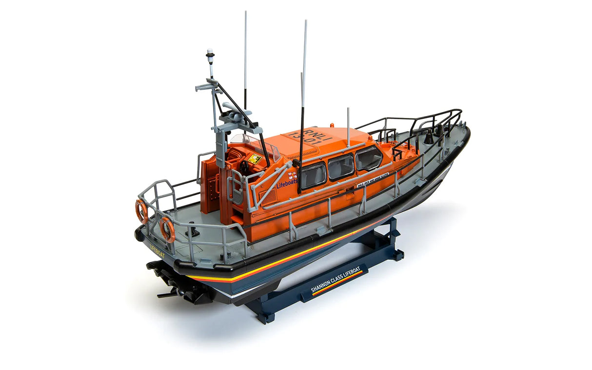 Airfix 1/72 RNLI Shannon Class Lifeboat Starter Set A55015