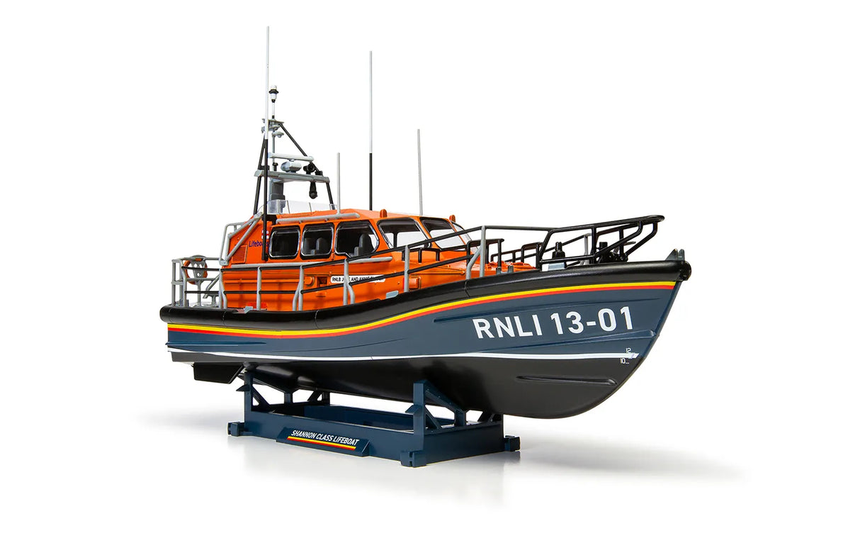 Airfix 1/72 RNLI Shannon Class Lifeboat Starter Set A55015