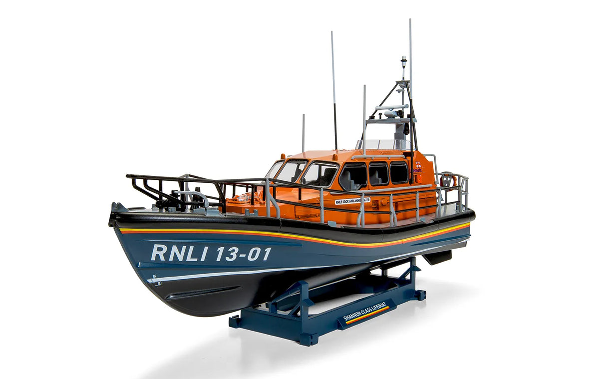 Airfix 1/72 RNLI Shannon Class Lifeboat Starter Set A55015