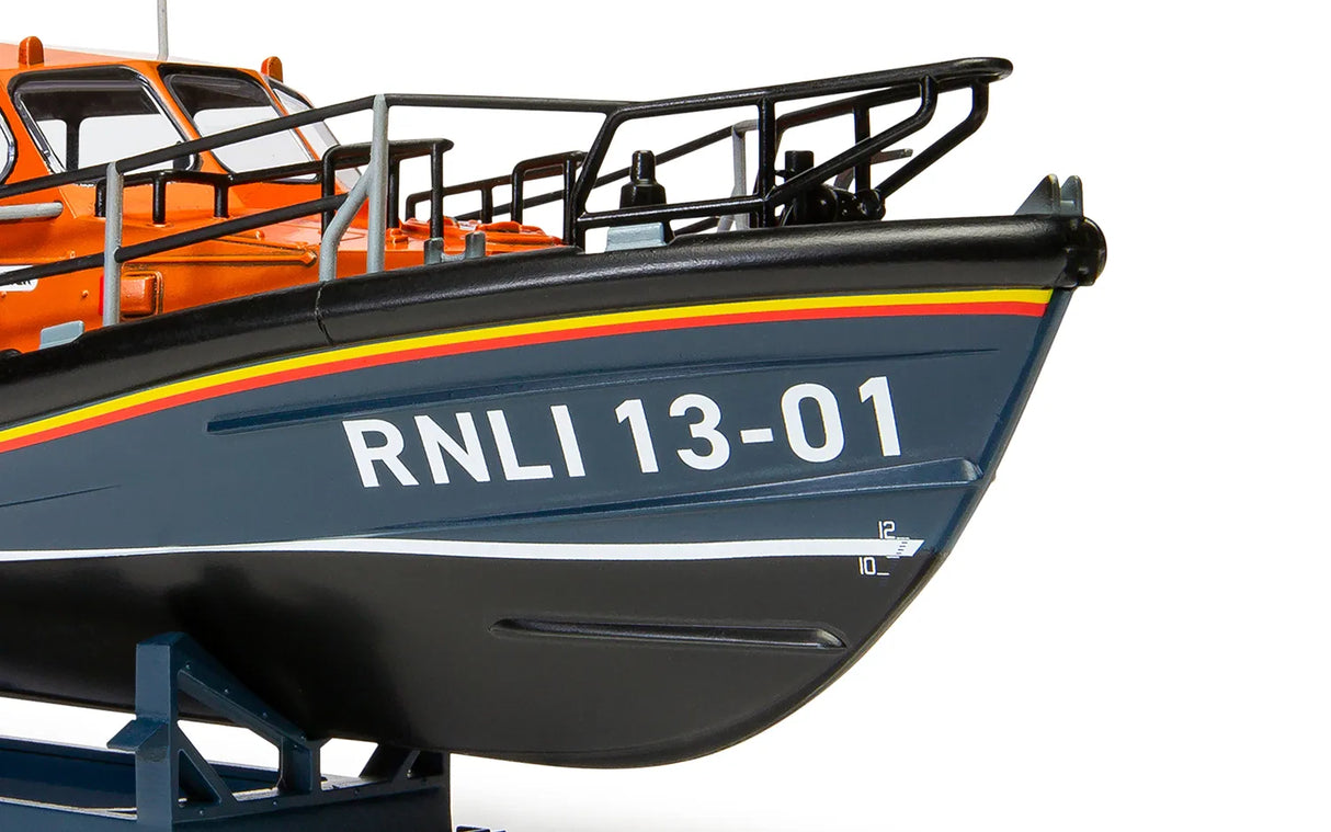 Airfix 1/72 RNLI Shannon Class Lifeboat Starter Set A55015