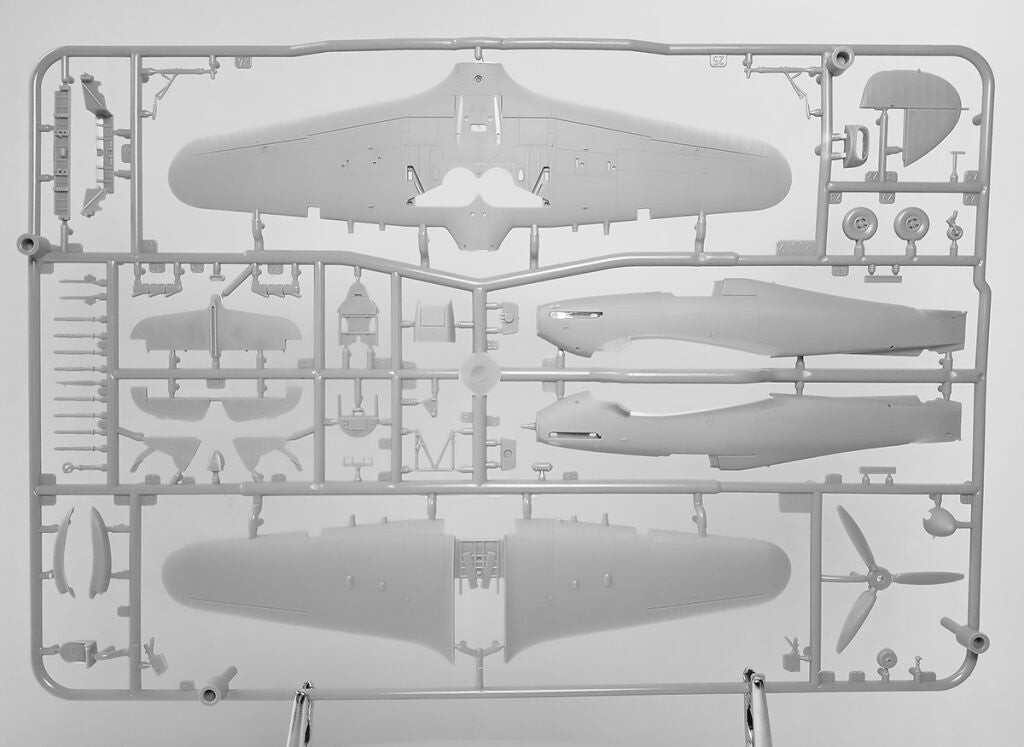 ARMA HOBBY 1/72 Hurricane Mk II B Kit 70043