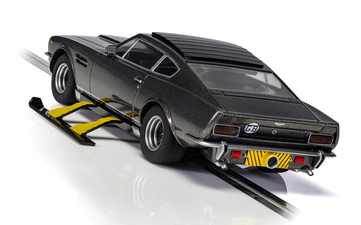 Scalextric James Bond Aston Martin V8 - The Living Daylights C4239