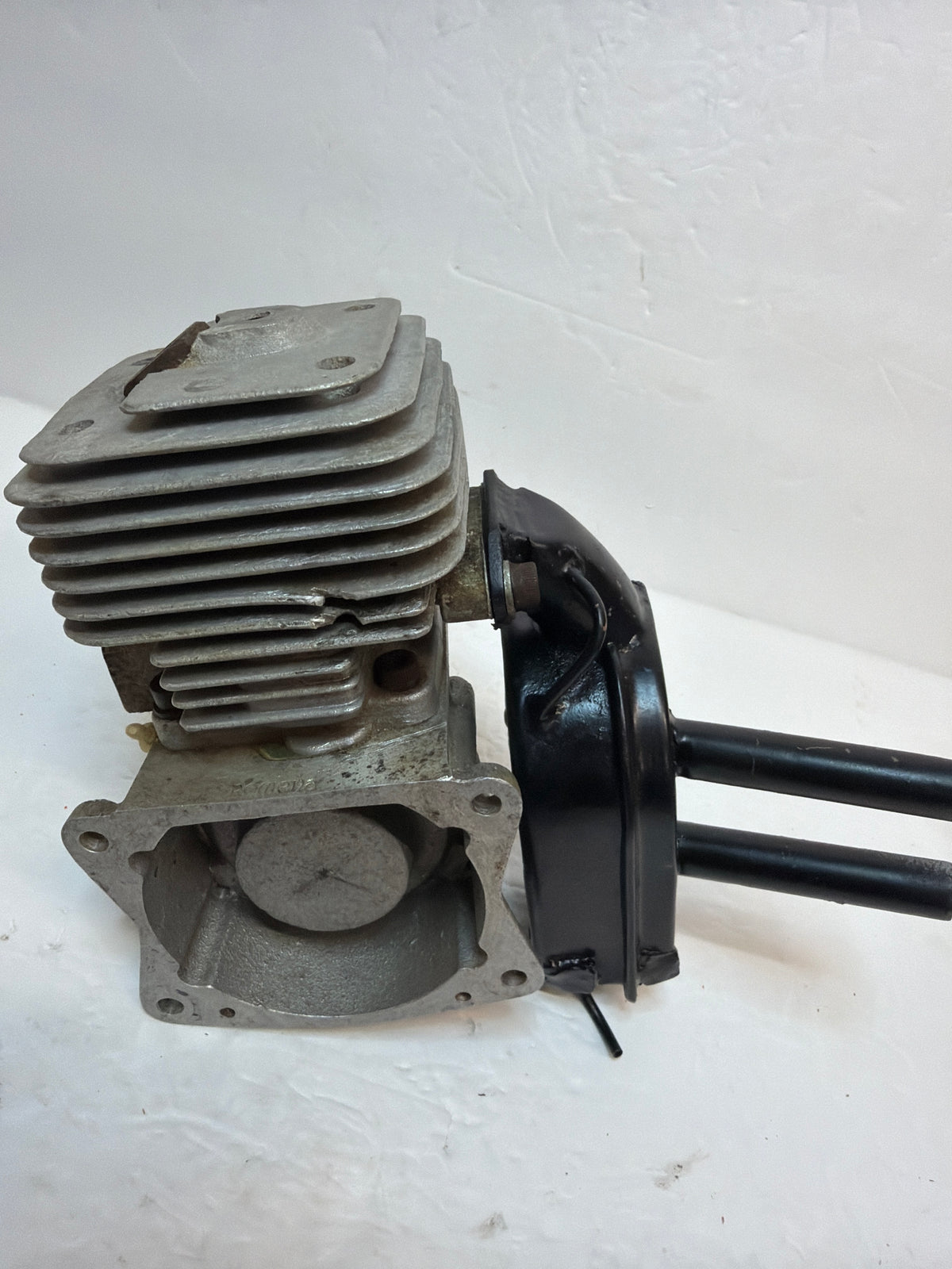 Rowena 6507J ? Converted to glow No Carb 2 -Stroke Glow Engine R/C Aircraft Engine – Second hand