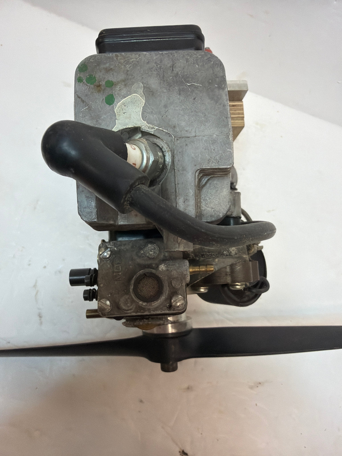 Unknown swinging 14x8  2 -Stroke Petrol Engine R/C Aircraft Engine – Second hand