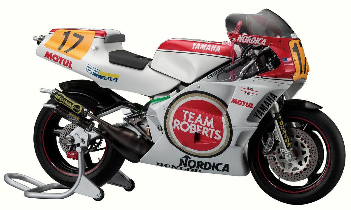 Hasegawa 1/12 Yamaha YZR500 (0W98) Team Lucky Strike Roberts - Wayne Rainy British GP Kit  HA21707