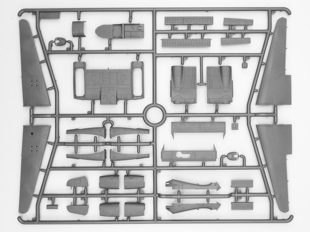 ICM 1/72 Fw 189C/V-6 German Attack Aircraft Kit 72290