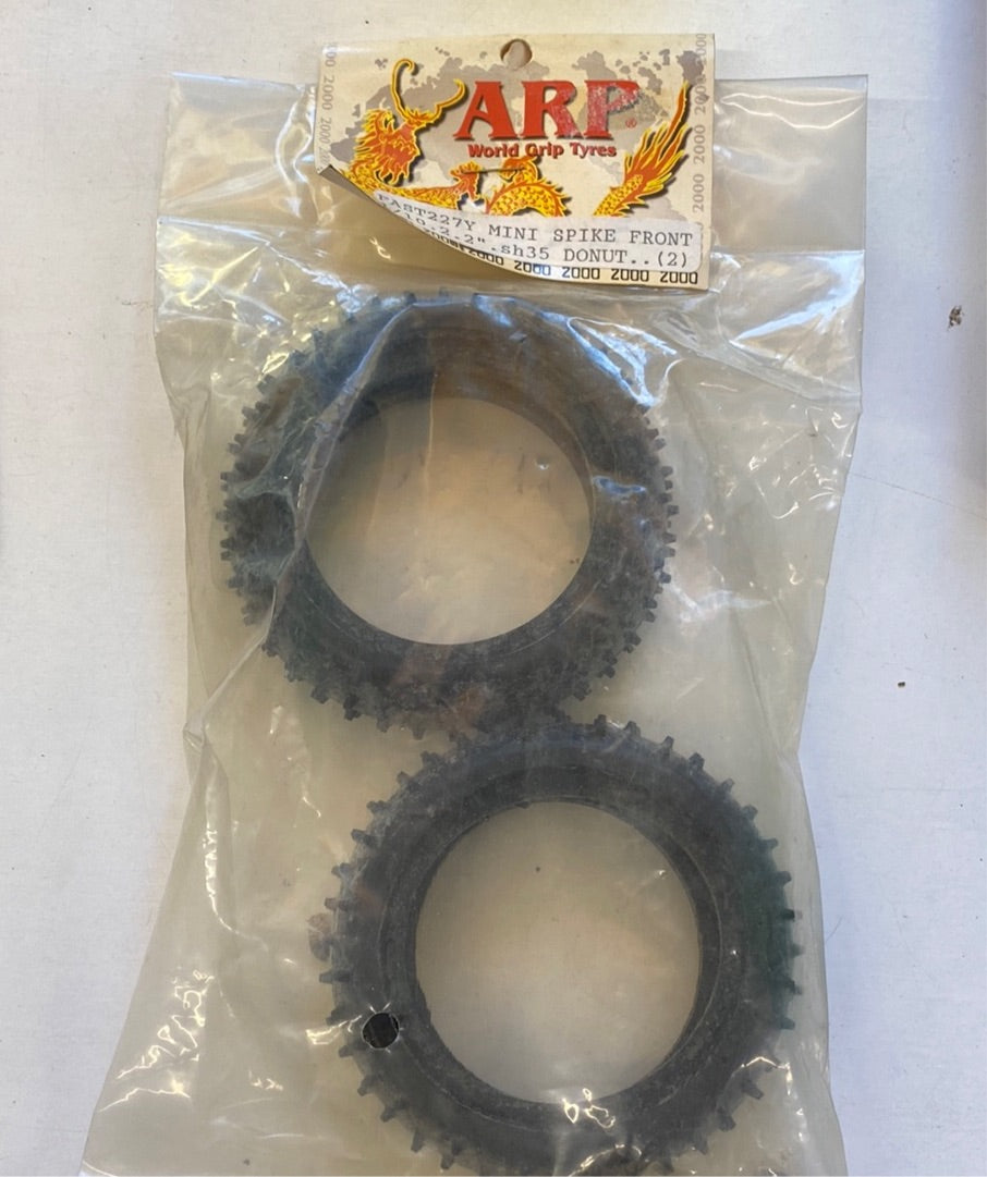 ARP FAST227Y Mini Spike Front Tyres 1/10 (2.2 inch) Donut (BOX 57)