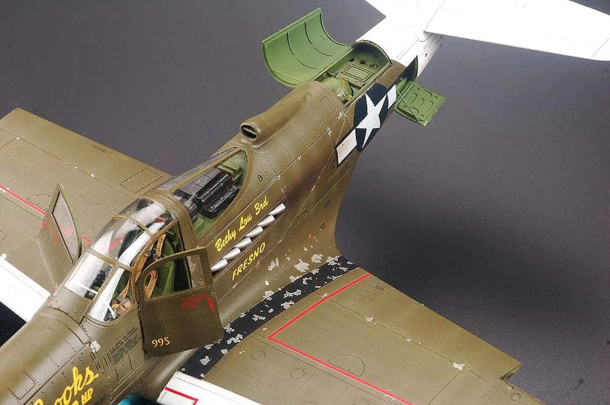 Kitty Hawk 1/32 P-39Q/N Airacobra Model Kit KH32013