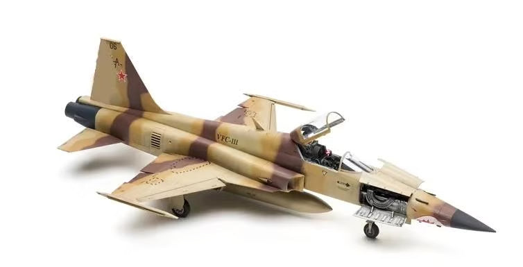 Kitty Hawk 1/32 F-5E Tiger II Model Kit KH32018